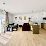 The Grand Martini Apartment - Family & Work Space - 2 Bedrooms, 2 Bathrooms, 2 Parking Places - Twoja Przestrzen Dla Rodzin I Biznesu - Everything You Need For Work And Family Comfort